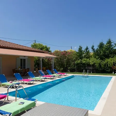 Stafili By * Litheres