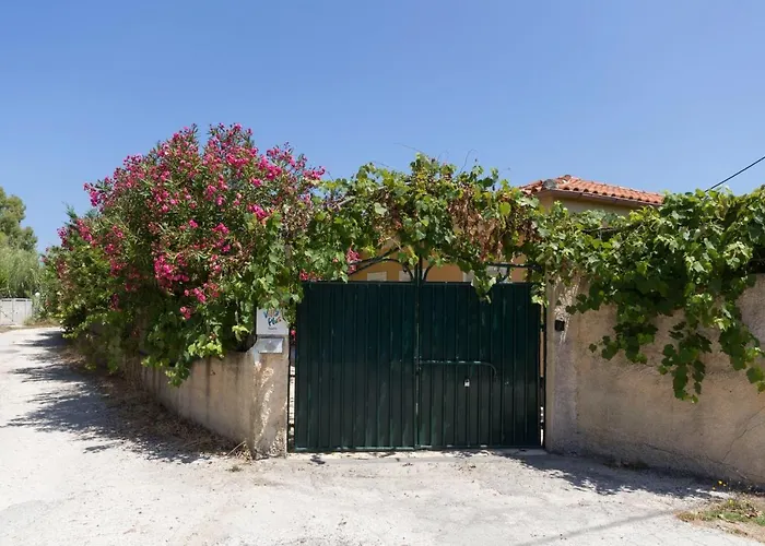 Villa Stafili By Litheres